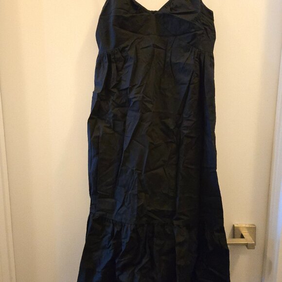 NWT|Gap black Deep V-Neck Cami Midi Dress | xs - Picture 4 of 5